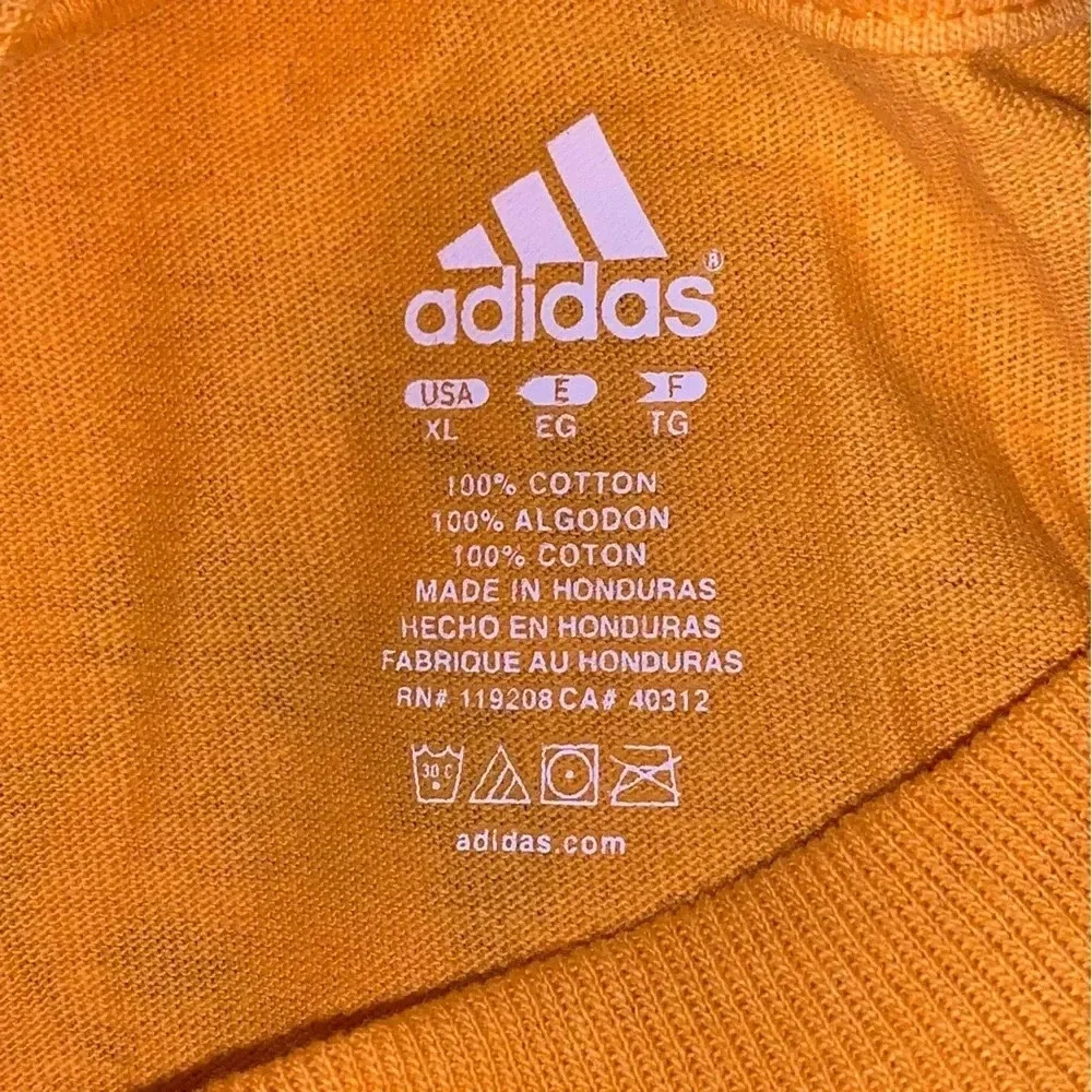 Los Angeles Lakers 15x Champions T- Shirt Tee Adidas NEW WITH TAGS VINTAGE Sz XL